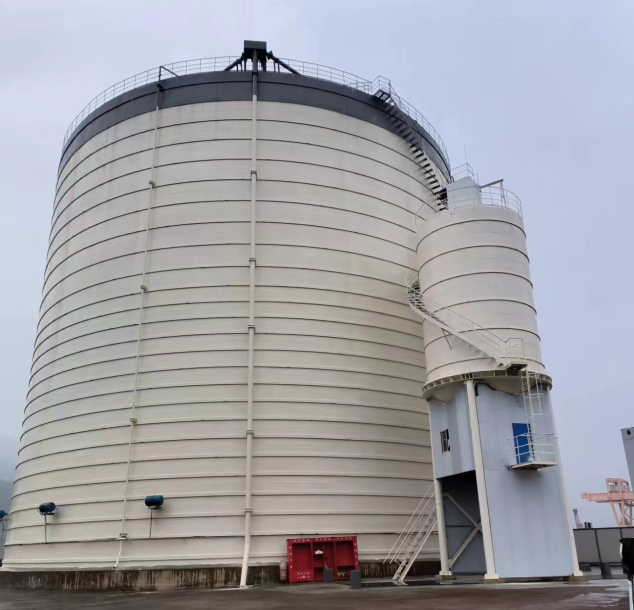 昌洒镇10万吨水泥钢板库